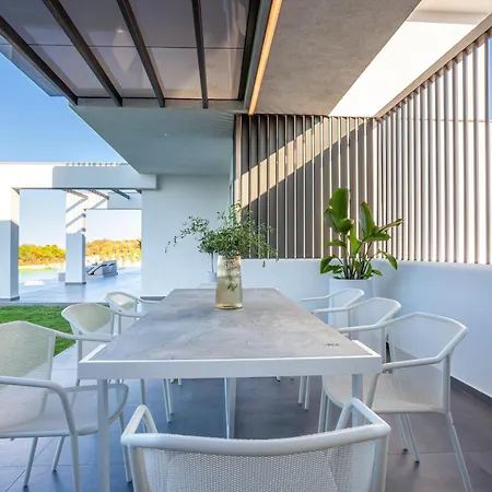 Horizon Dream Villa Hanioti